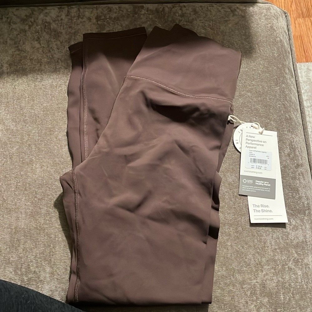 Vuori AlltheFeels legging NWT